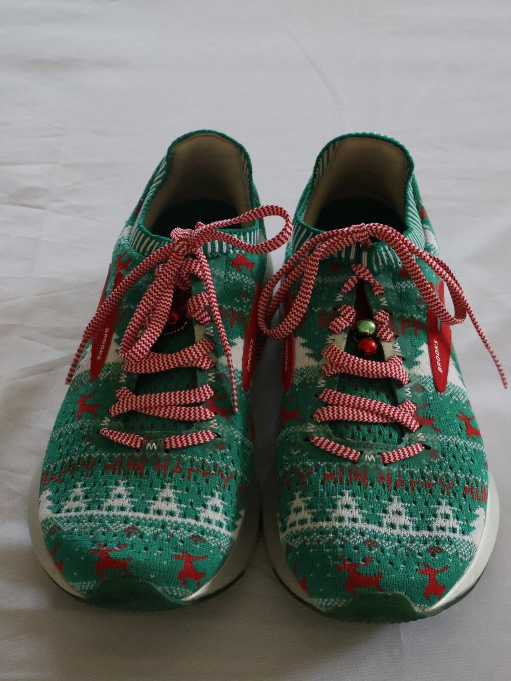 Brooks Levitate 2 Women's Ugly Sweater Running Shoes - Size 9 - EUC